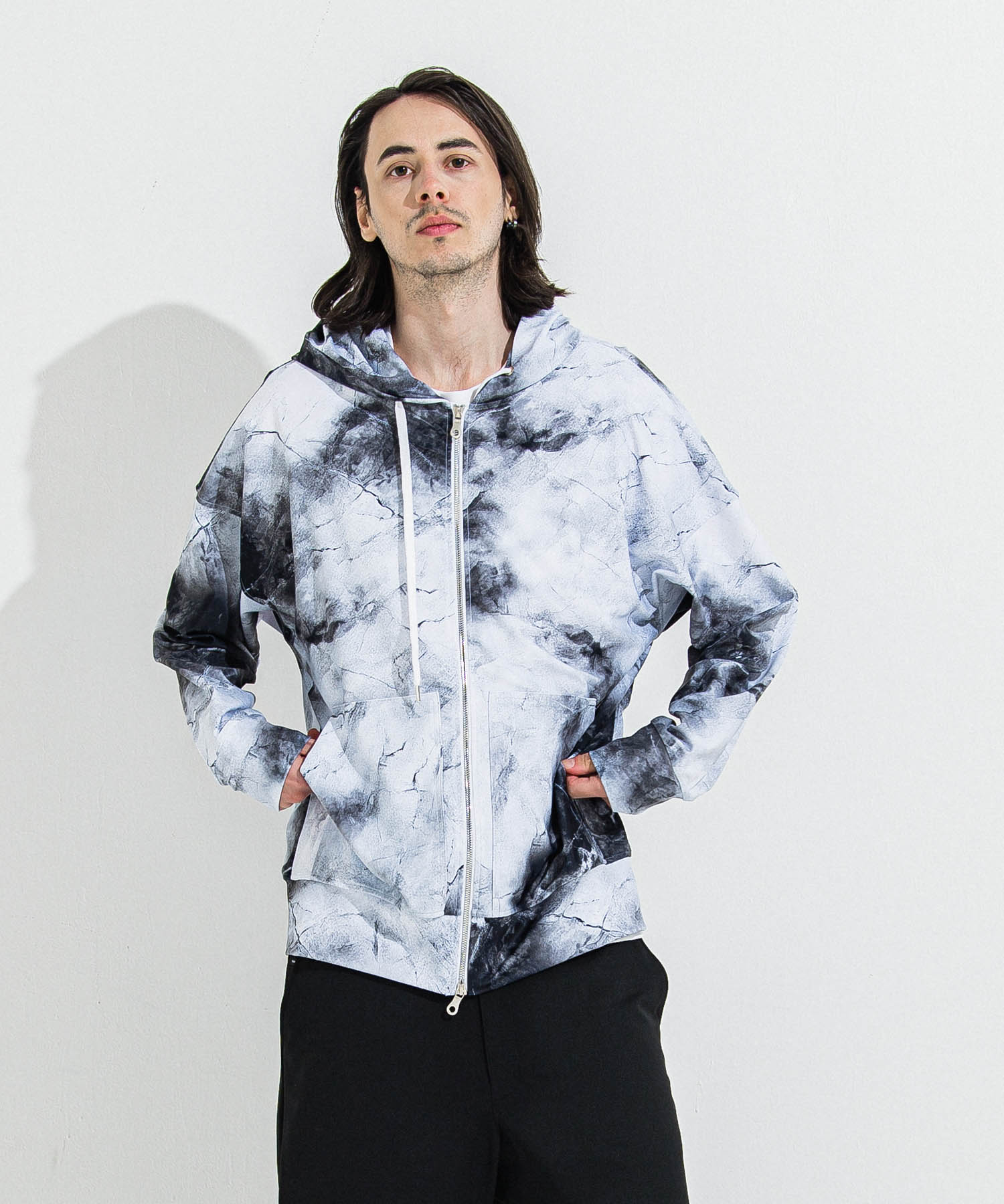 RUSH  OVER  ZIPUP　HOODIE