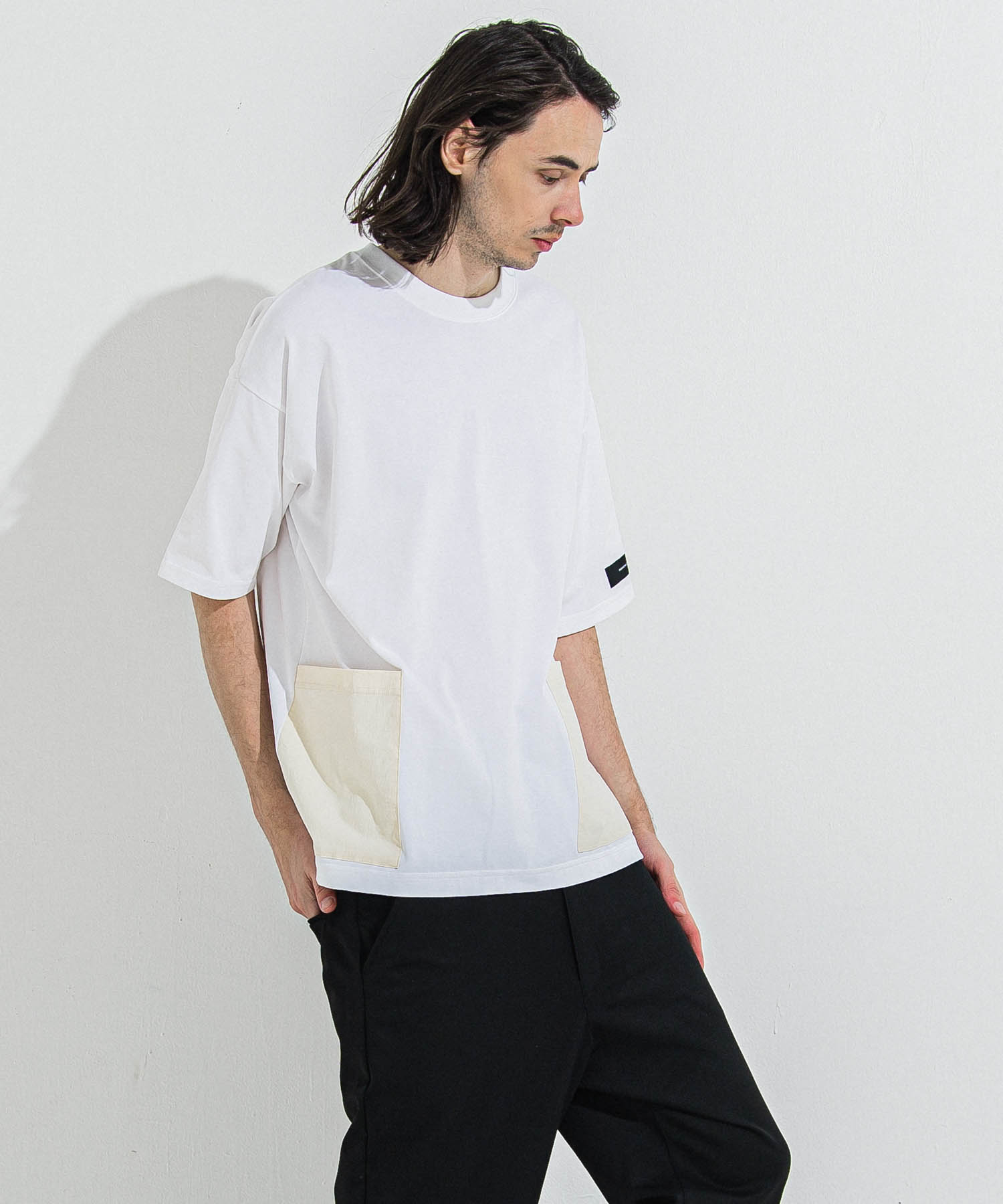 SIDE POCKET  OVER TEE