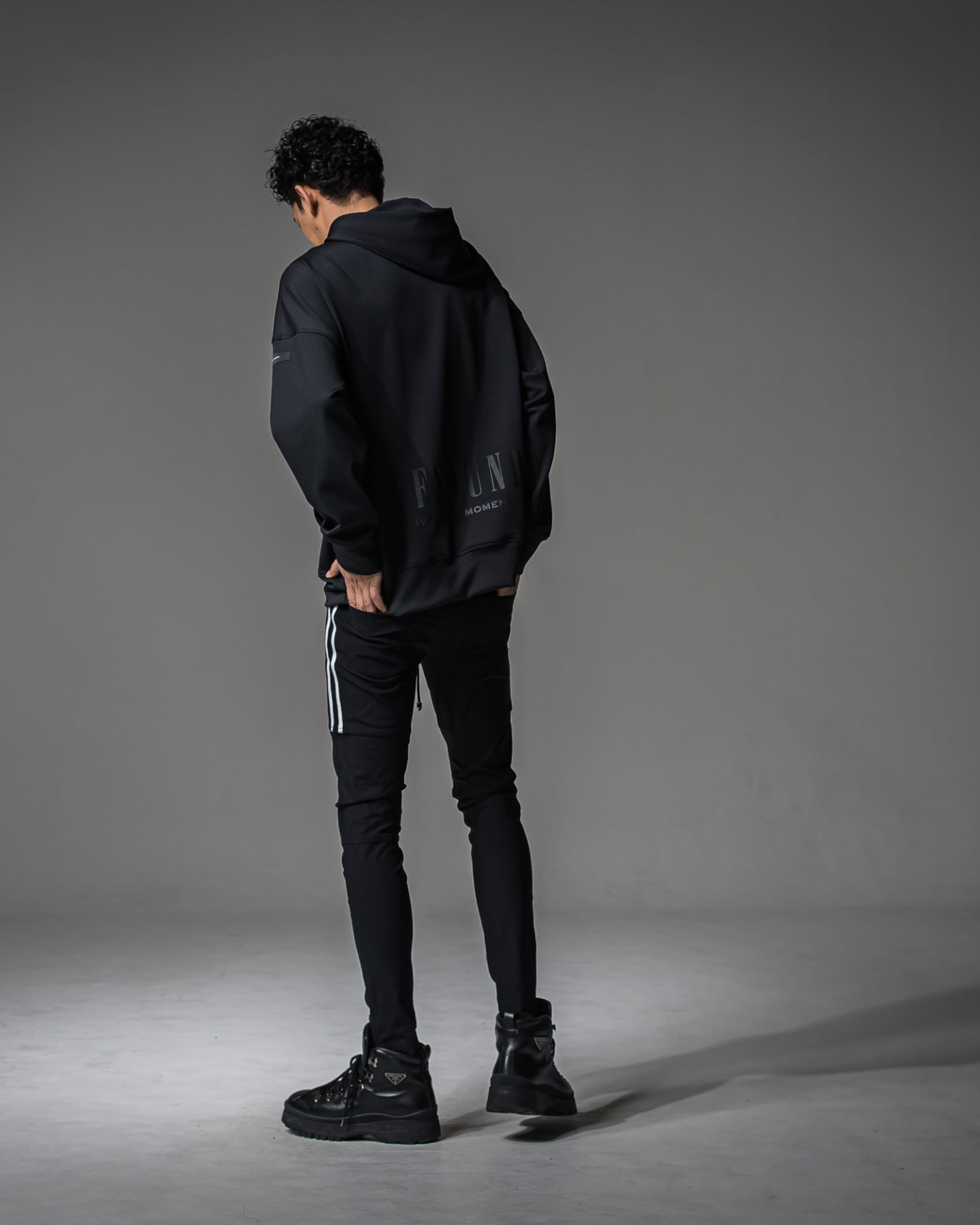 back id loose hoodie