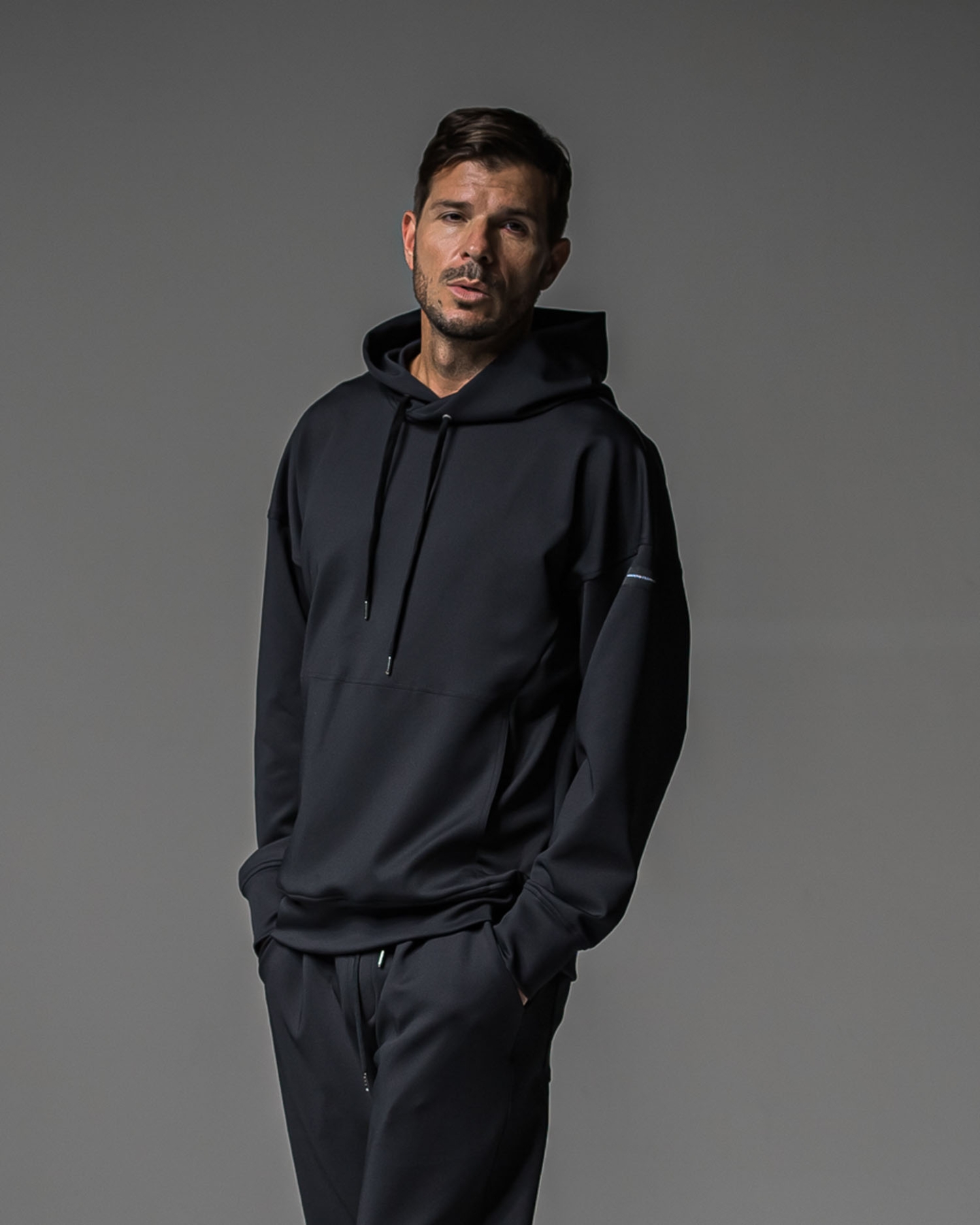 back id loose hoodie