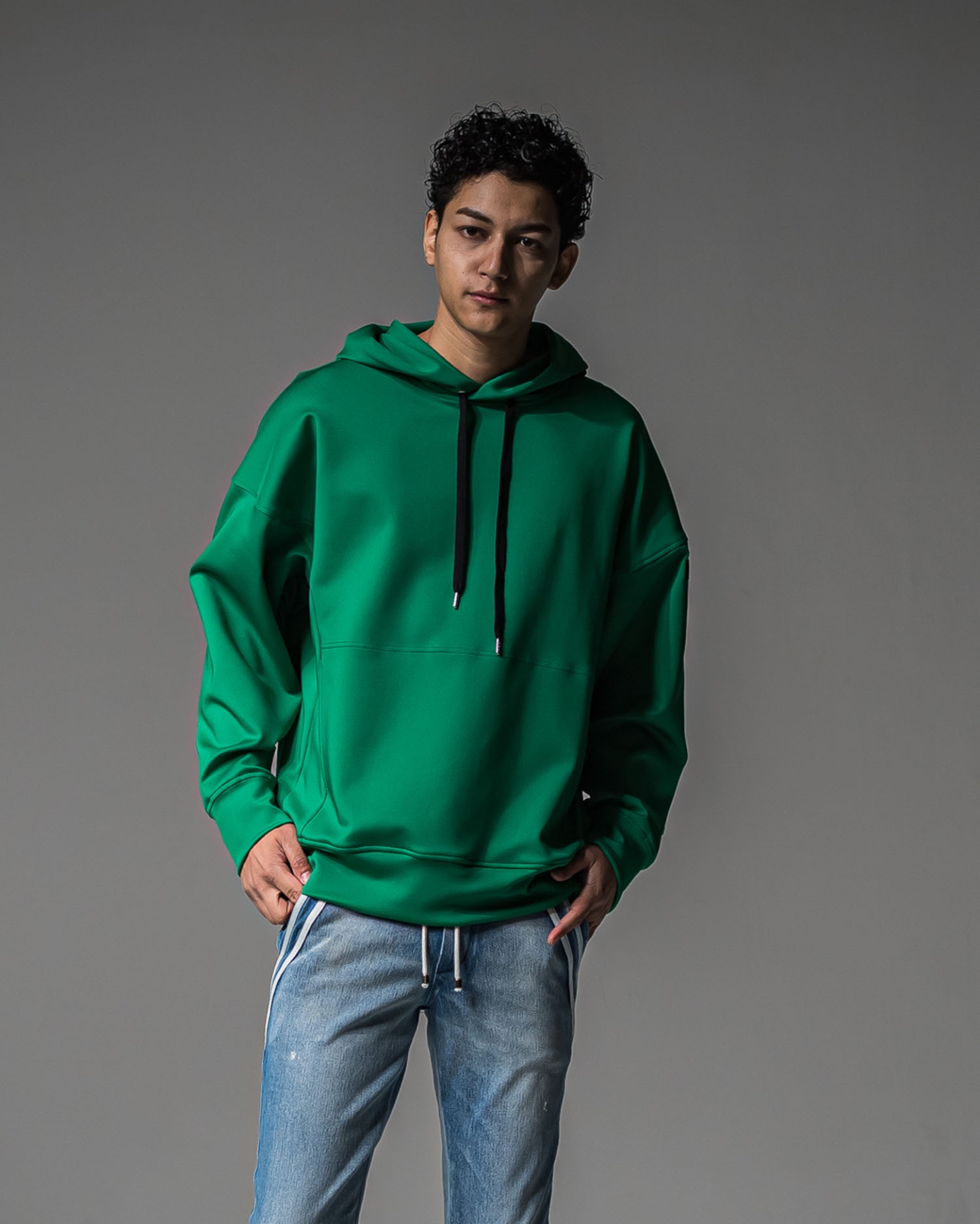 back id loose hoodie
