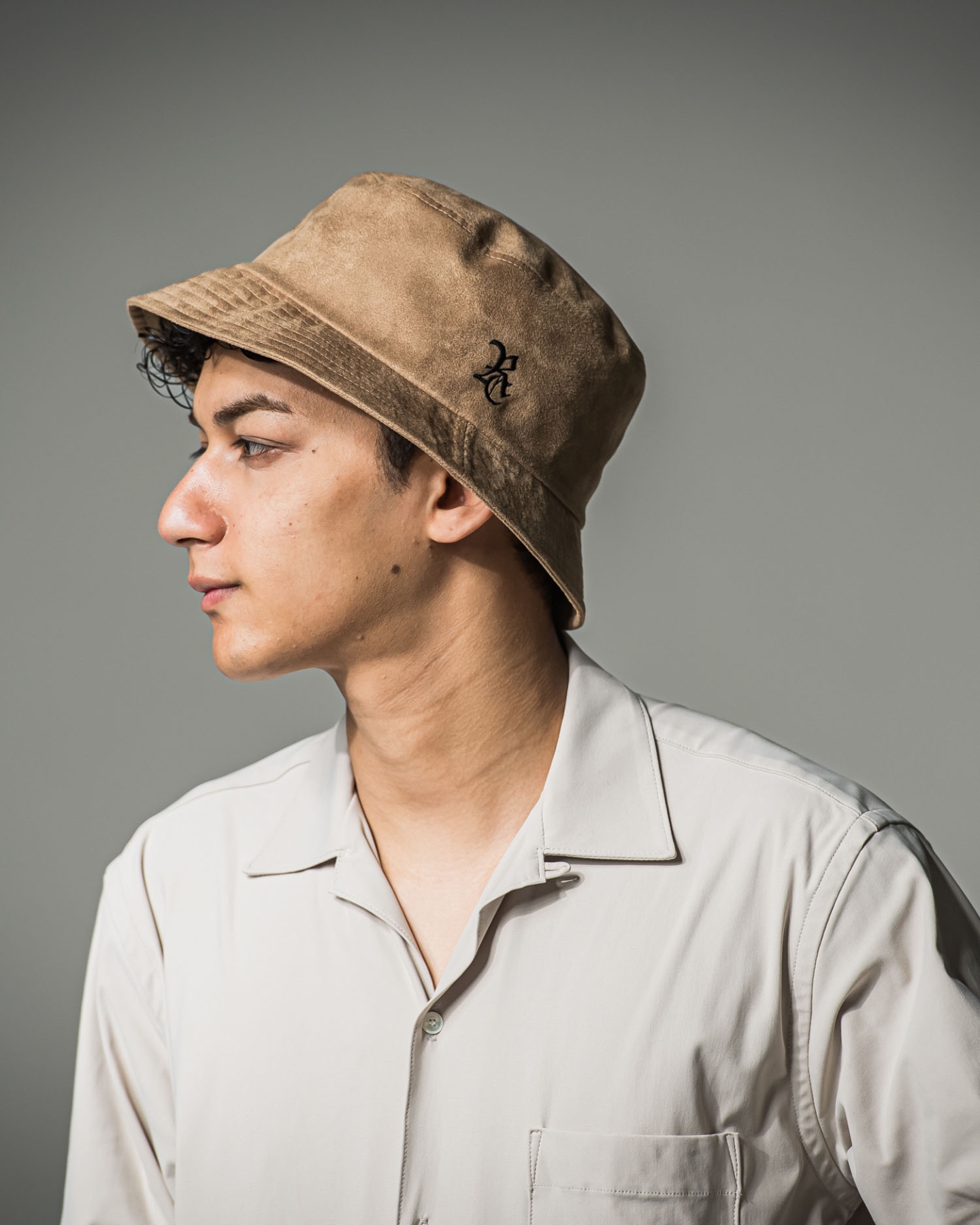 Suede bucket hat