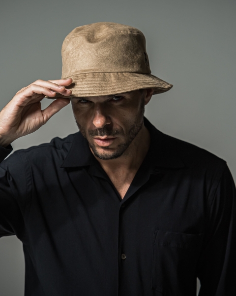 Suede bucket hat