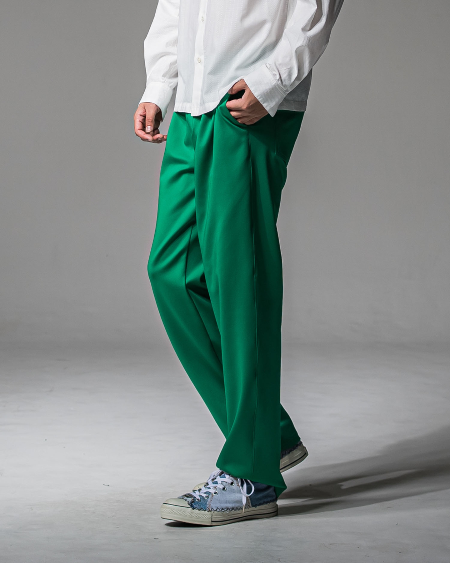CHRIS　EASY WIDE TUCK PANTS
