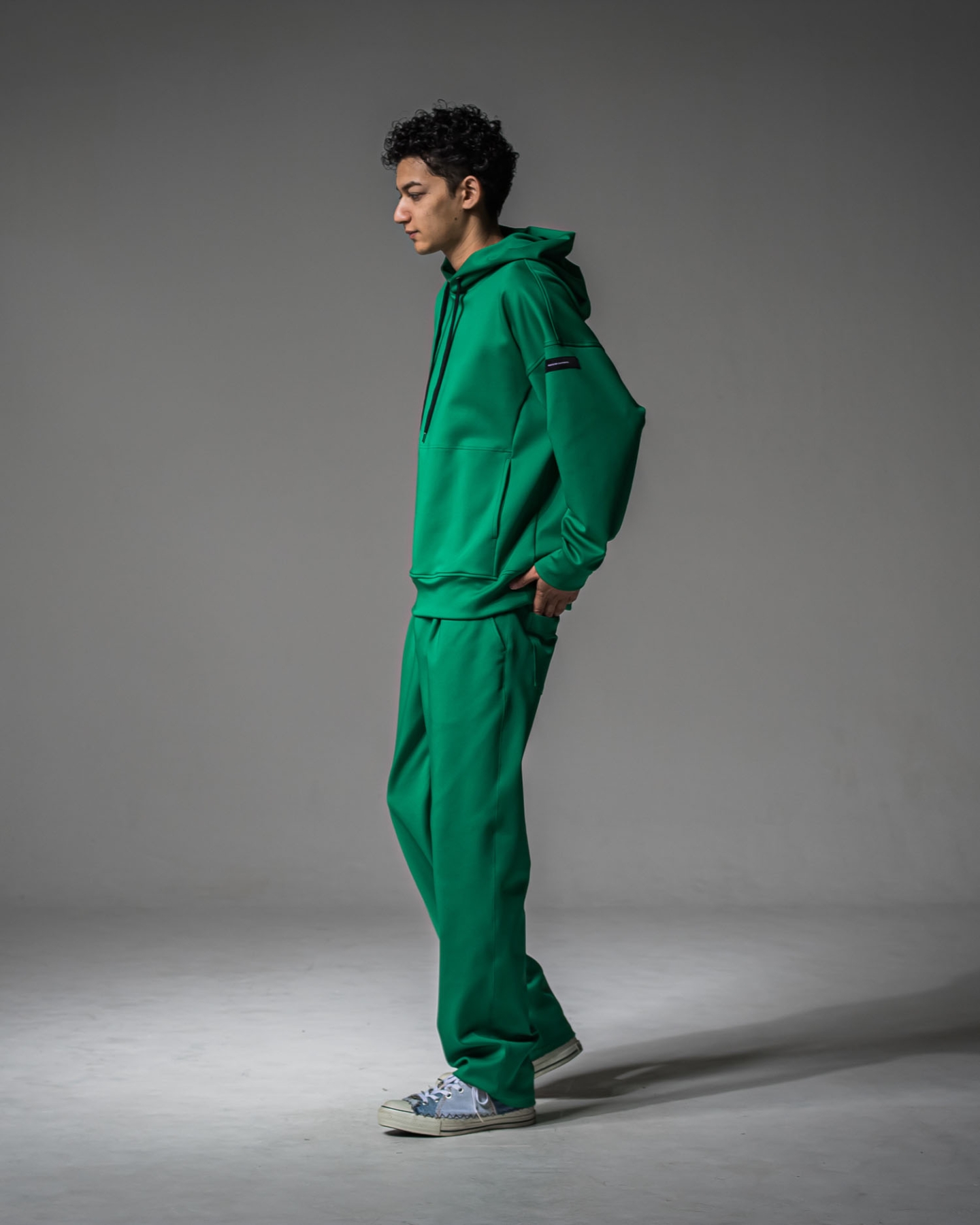 CHRIS　EASY WIDE TUCK PANTS