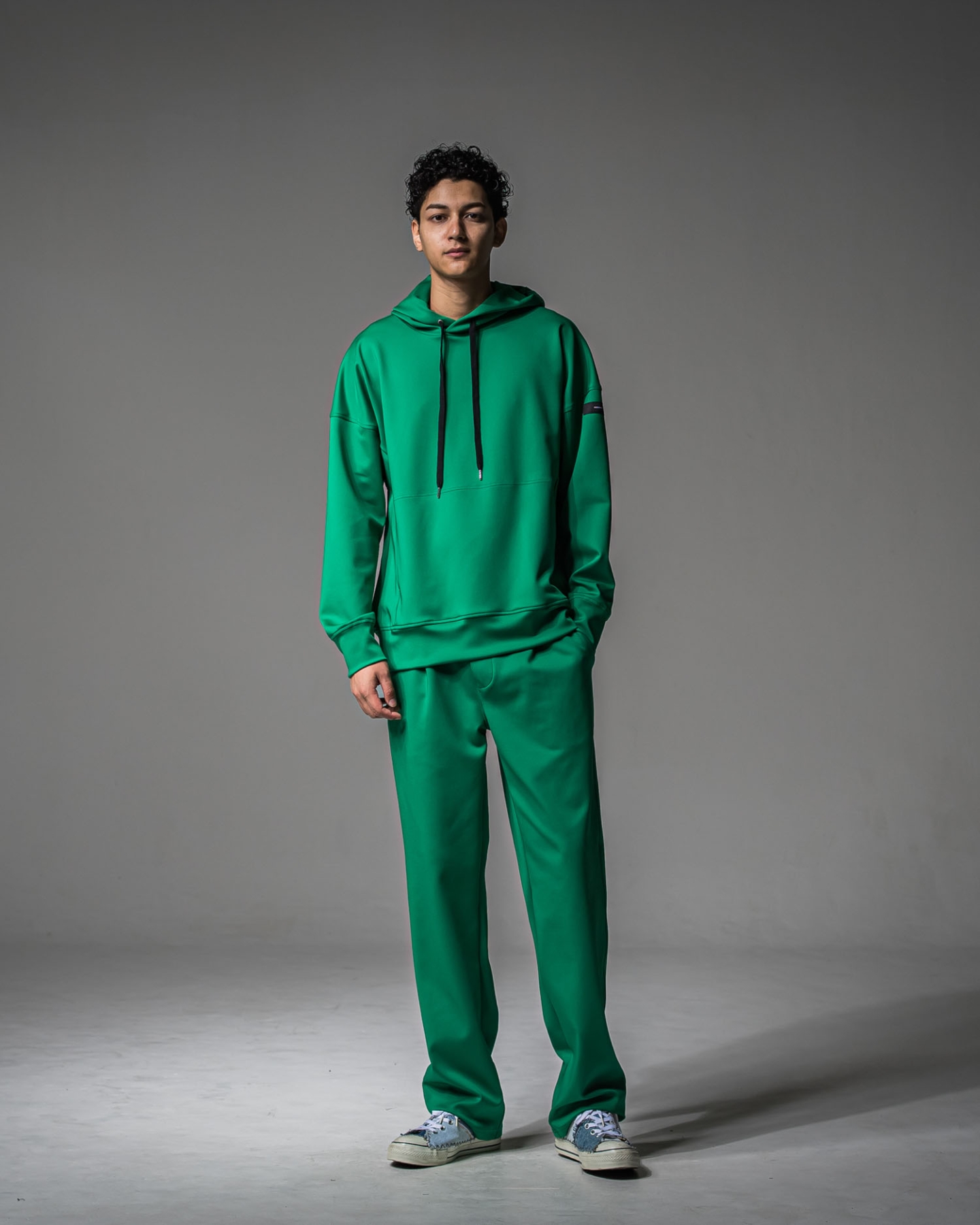 CHRIS　EASY WIDE TUCK PANTS