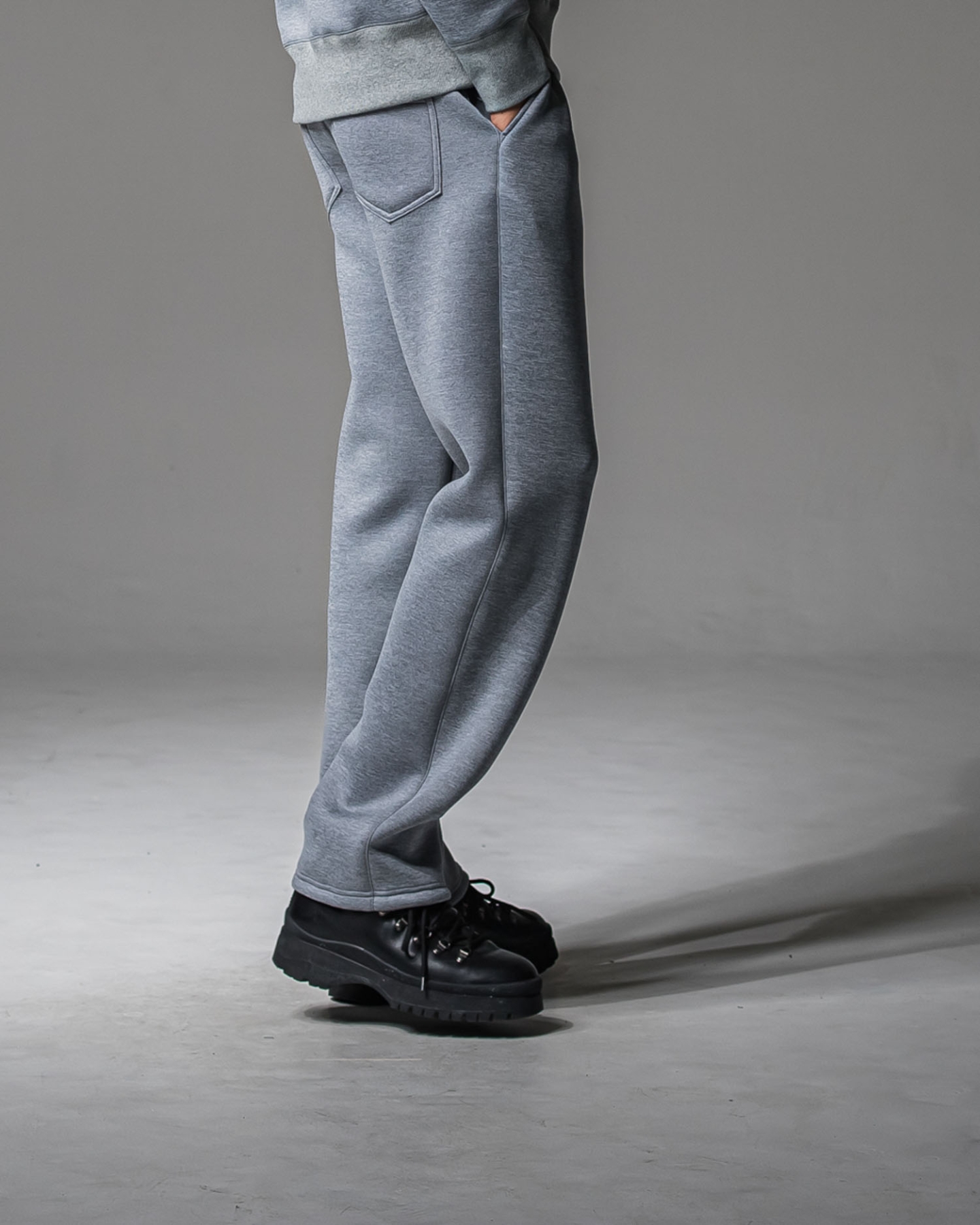 CHRIS　EASY WIDE TUCK PANTS