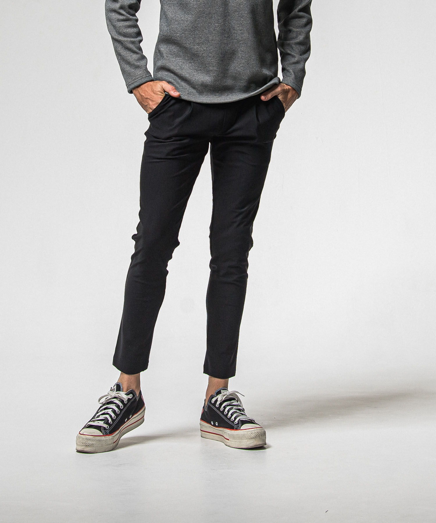 CHRIS　EASY HEAT TUCK PANTS