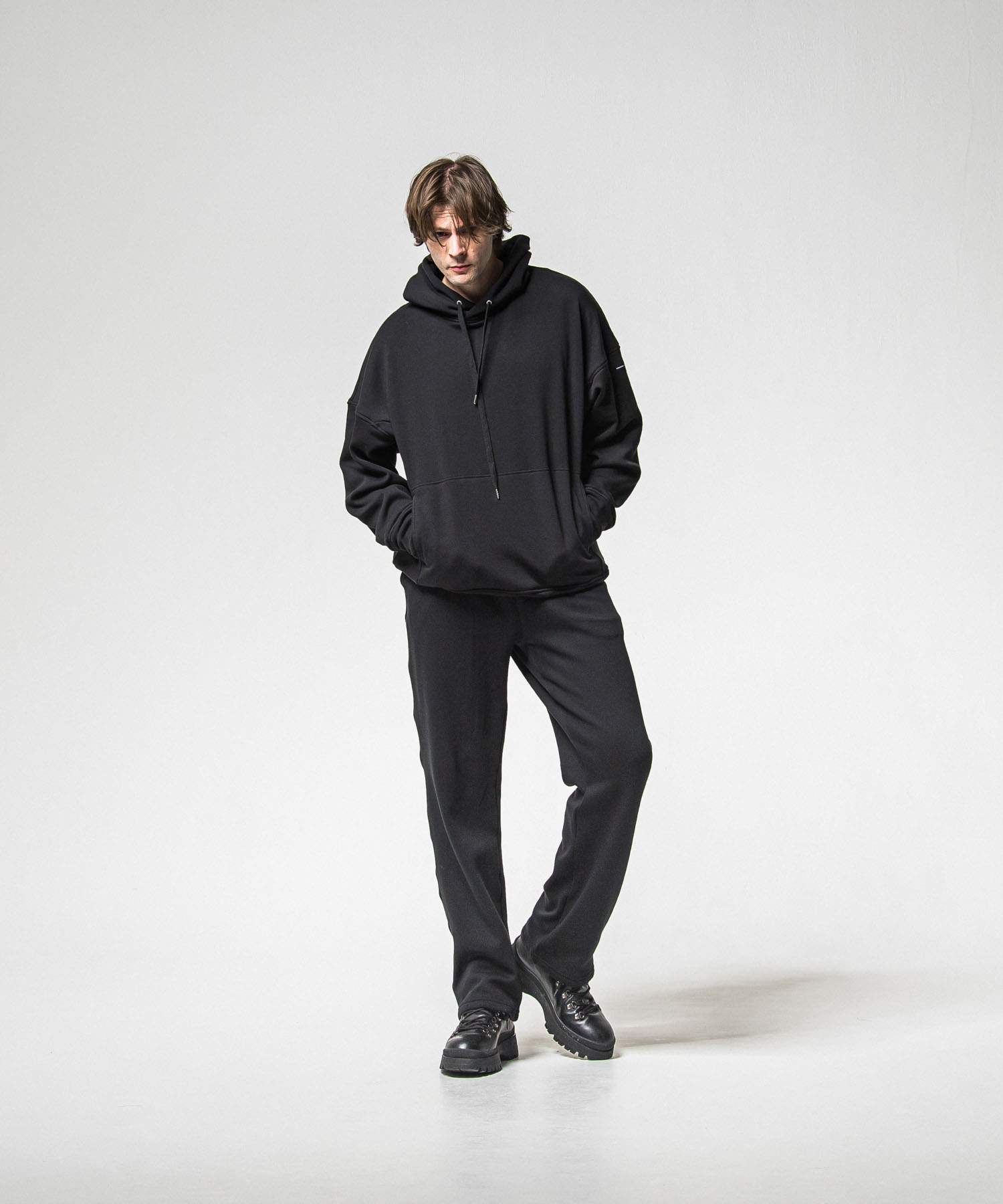   velours fleece　WIDE TUCK PANTS