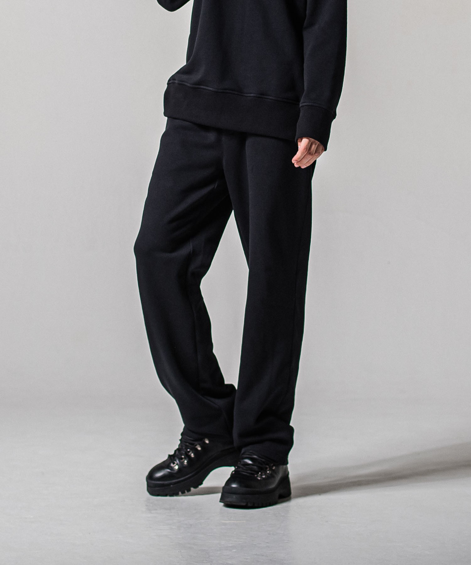 HF URAKE WIDE TUCK PANTS