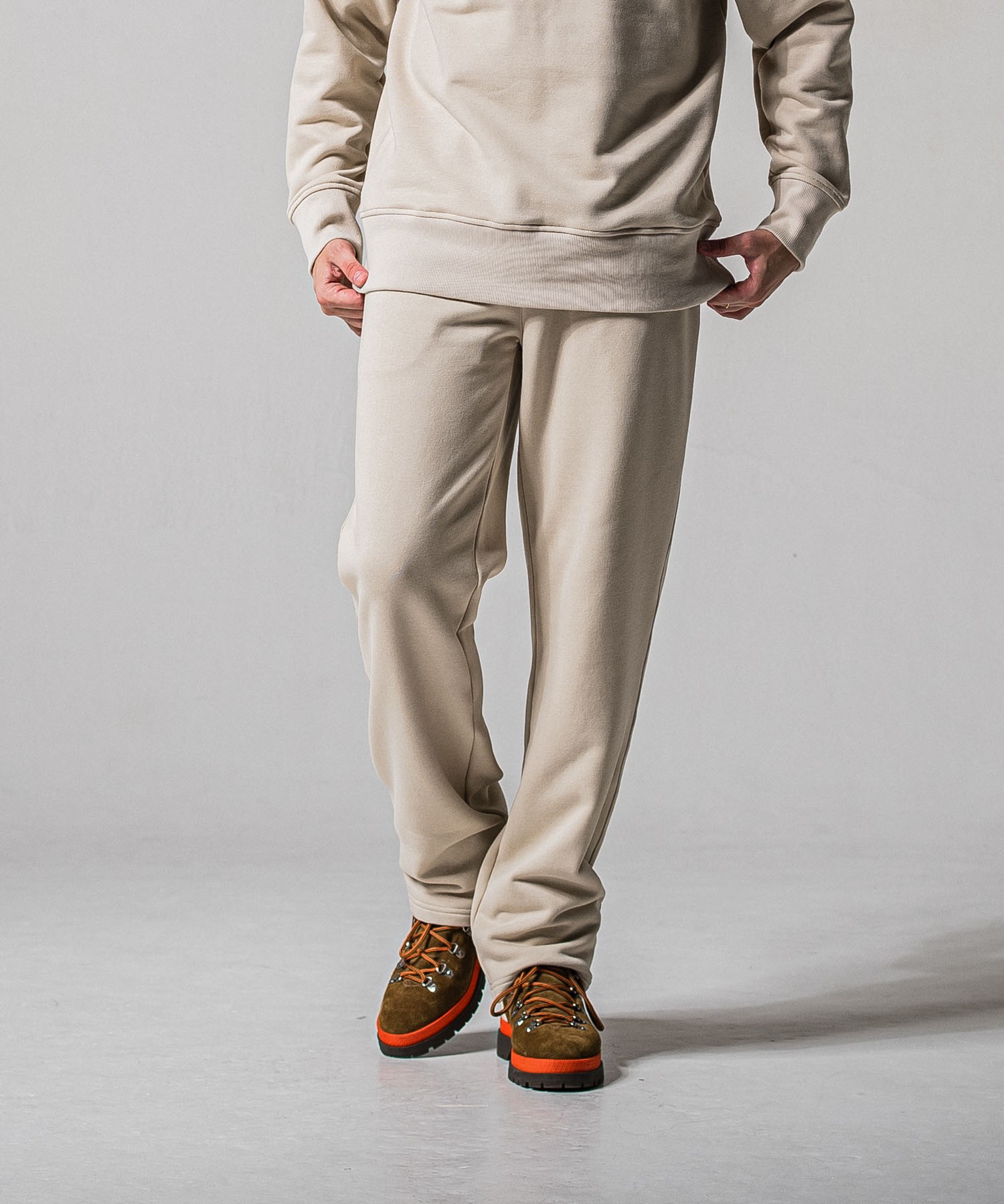 HF URAKE WIDE TUCK PANTS