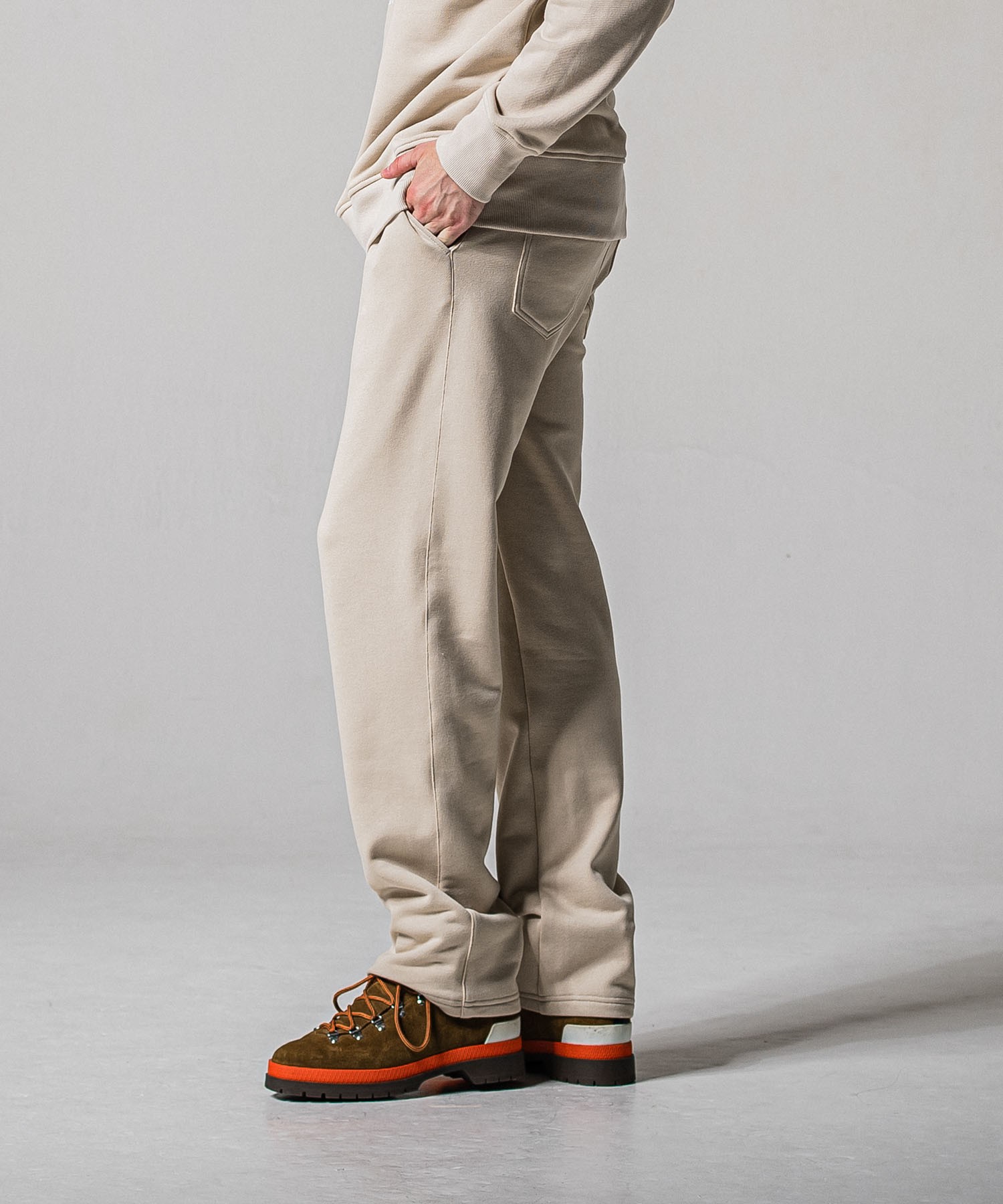 HF URAKE WIDE TUCK PANTS