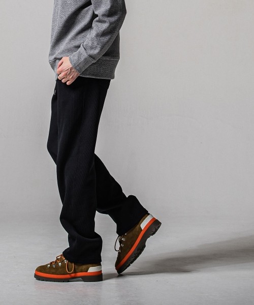 AZE  WIDE TUCK PANTS