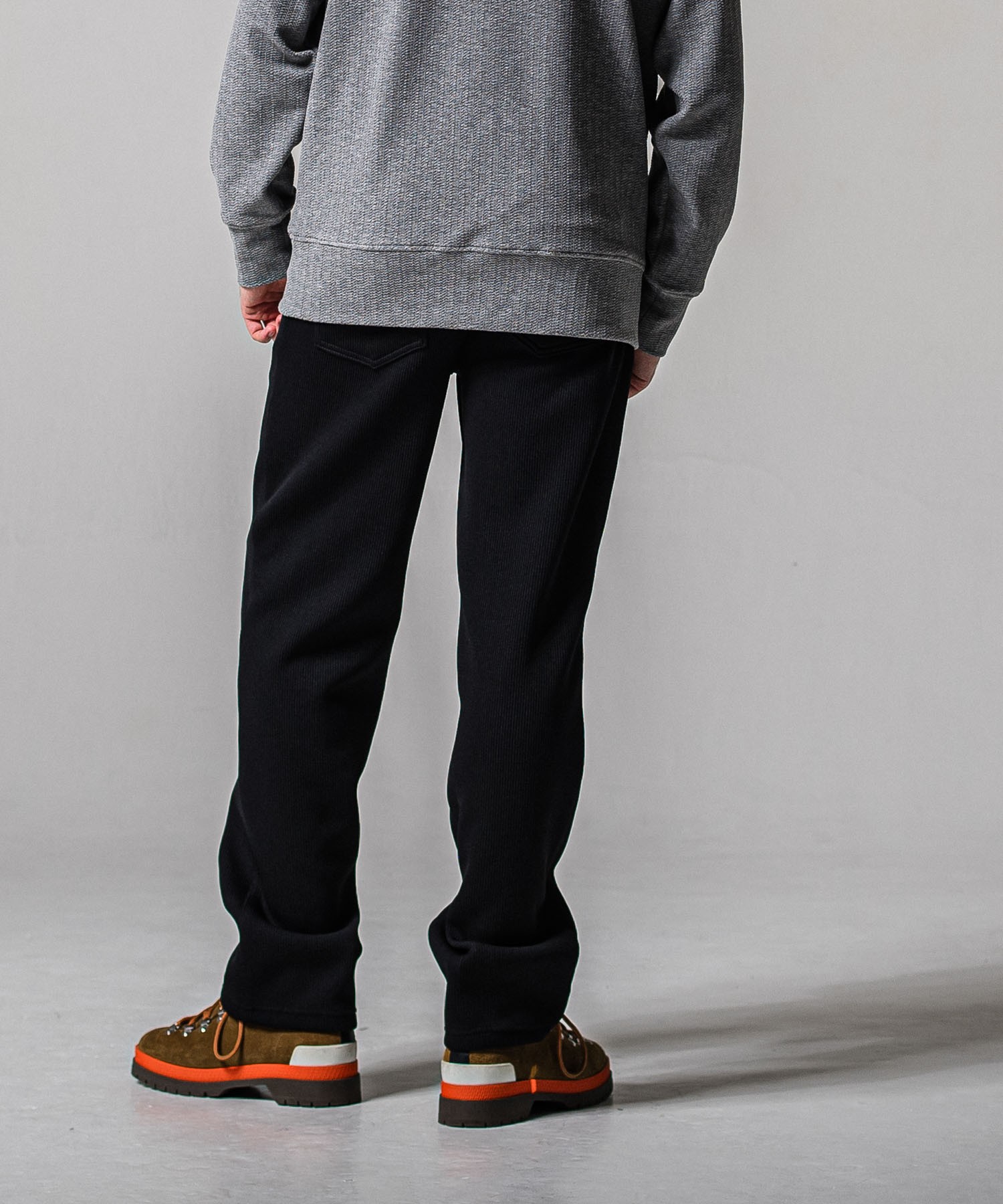 AZE  WIDE TUCK PANTS