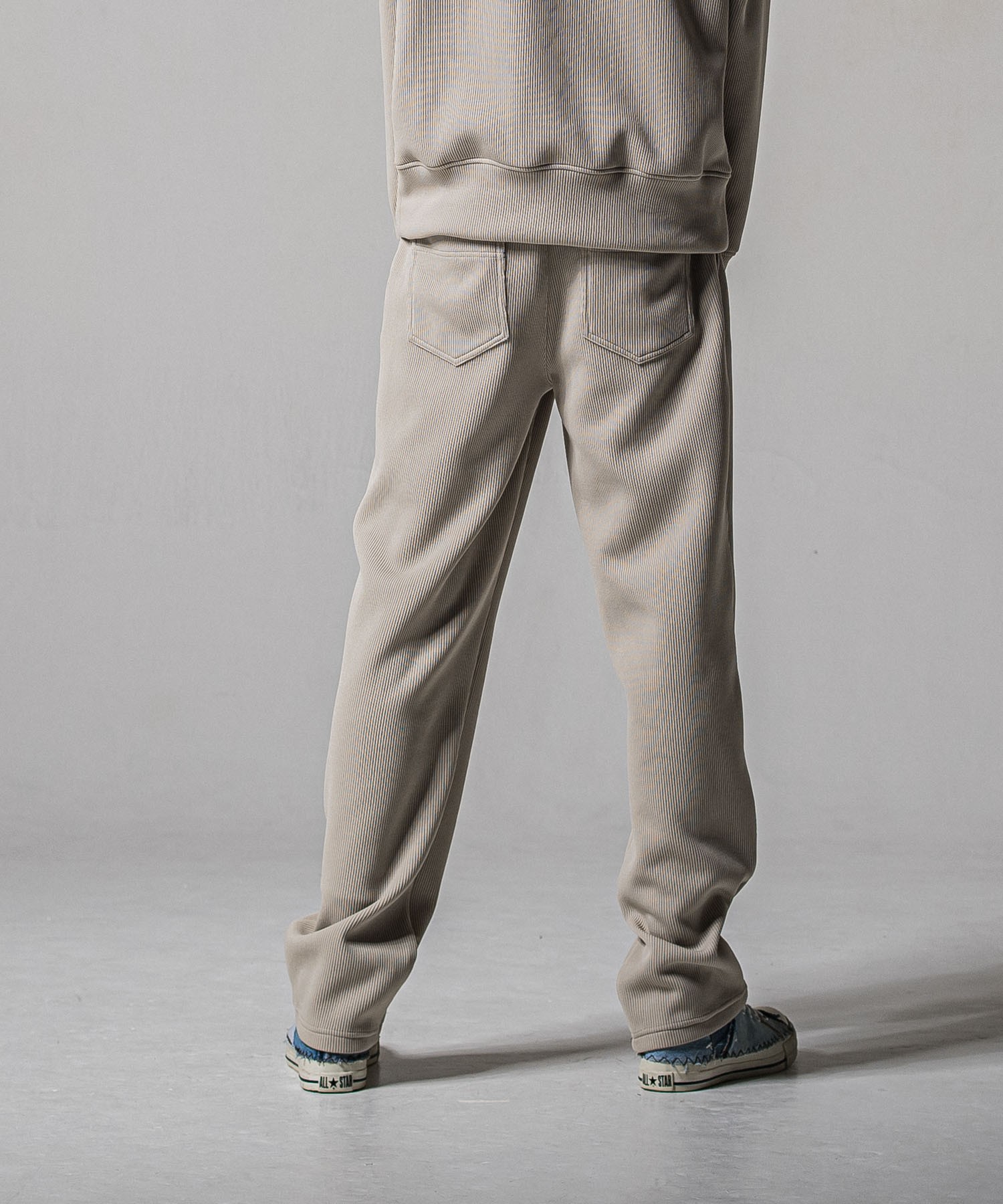 AZE  WIDE TUCK PANTS