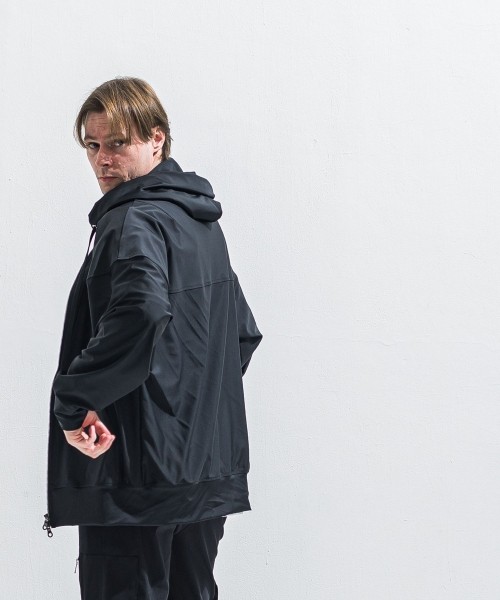 RUSH  OVER  ZIPUP　HOODIE