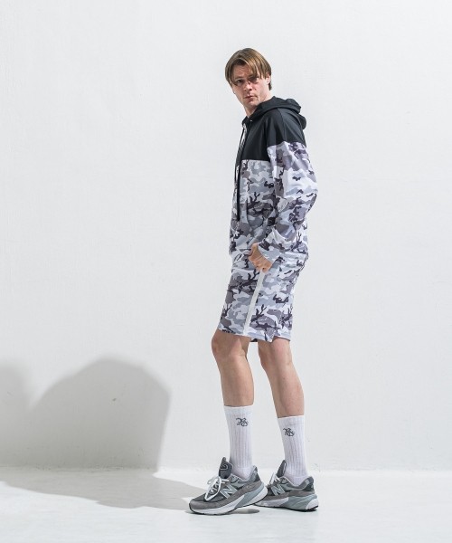 RUSH  OVER  ZIPUP　HOODIE