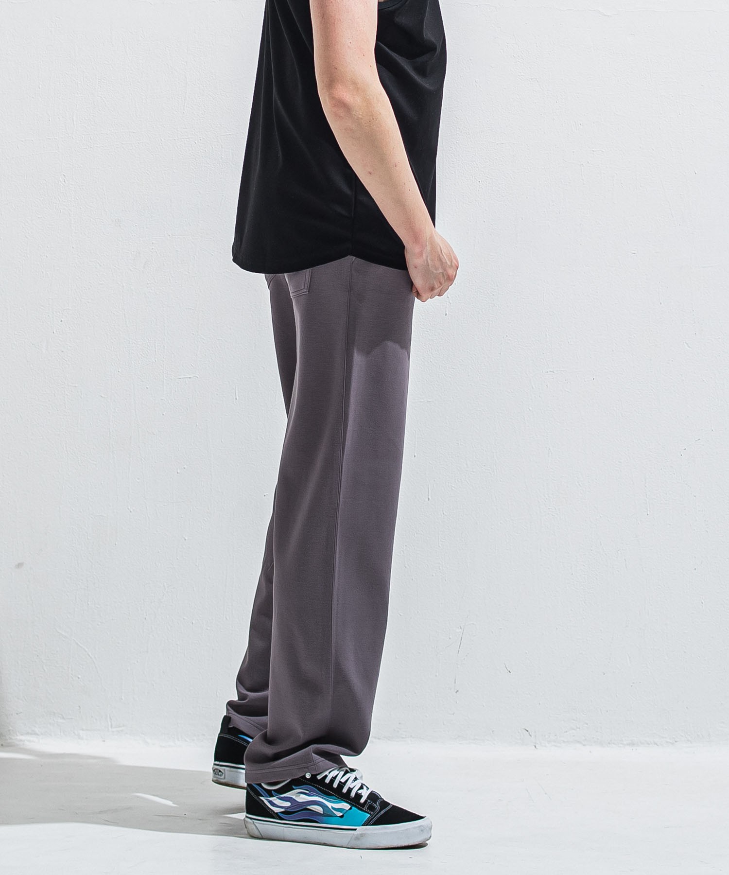 SEMI WIDE TUCK PANTS