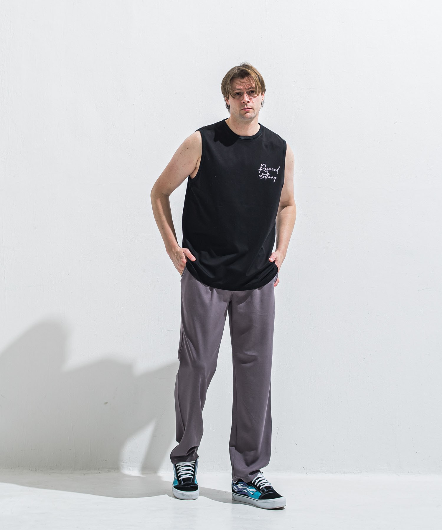 SEMI WIDE TUCK PANTS