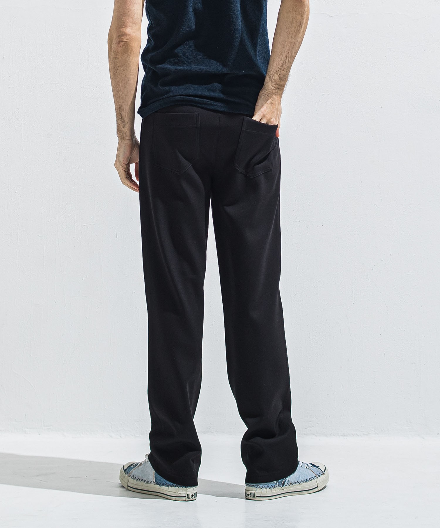 SEMI WIDE TUCK PANTS
