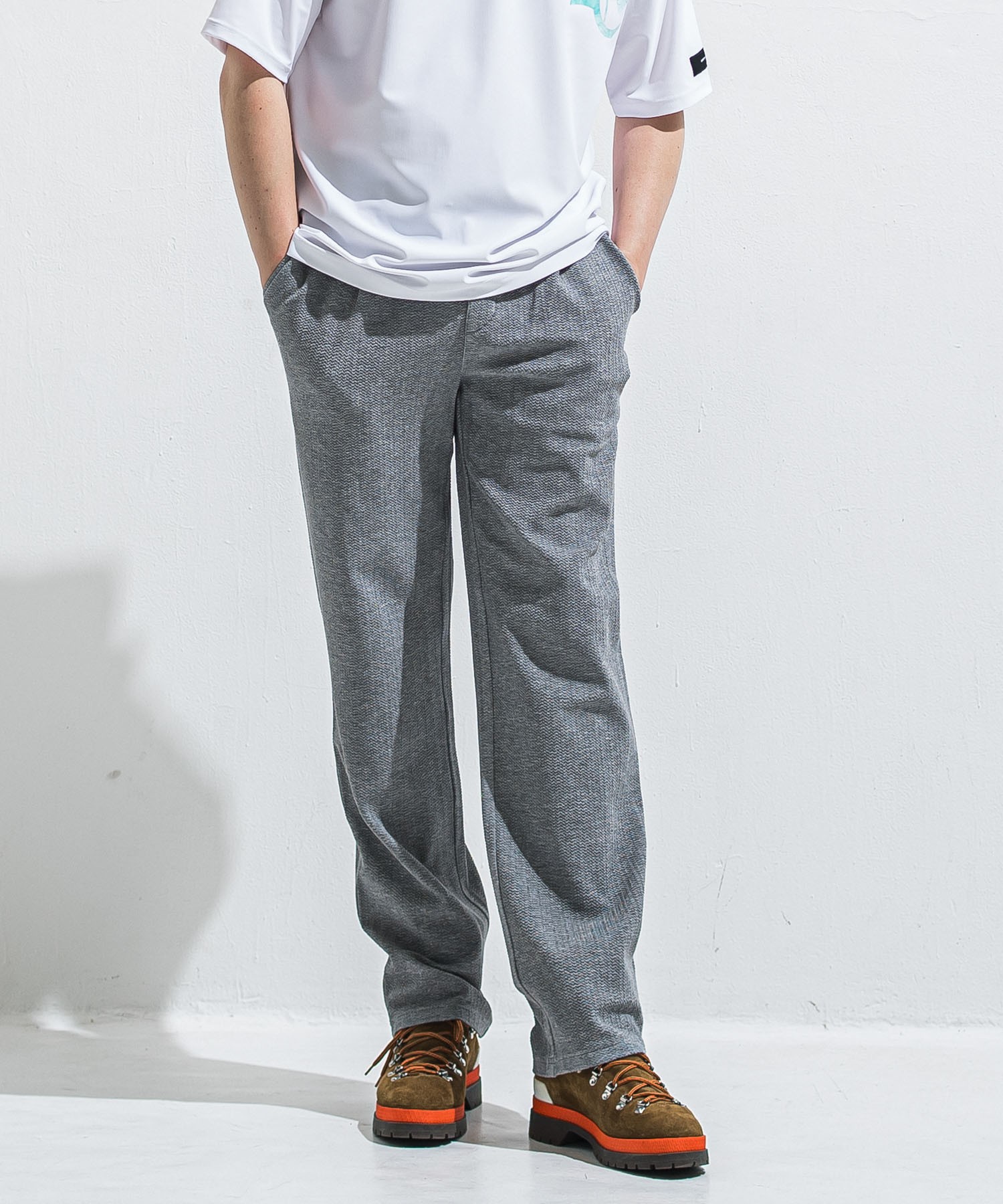 SEMI WIDE TUCK PANTS