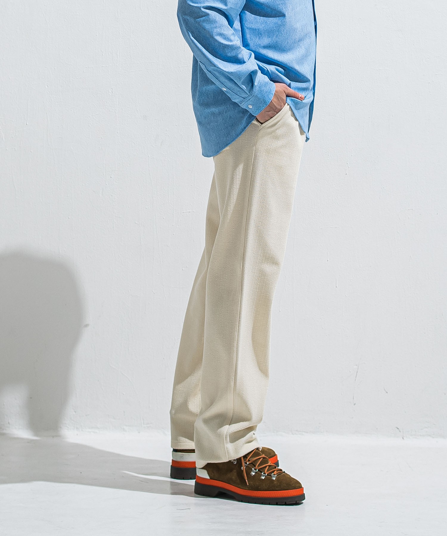 SEMI WIDE TUCK PANTS