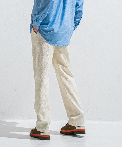 SEMI WIDE TUCK PANTS