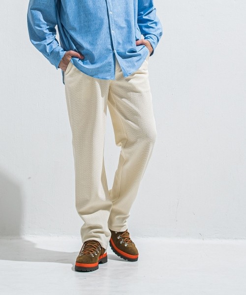 SEMI WIDE TUCK PANTS