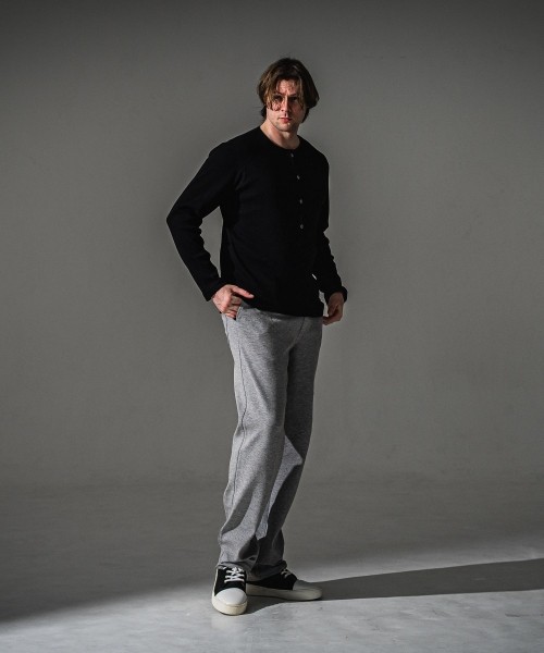CHRIS　EASY WIDE TUCK PANTS