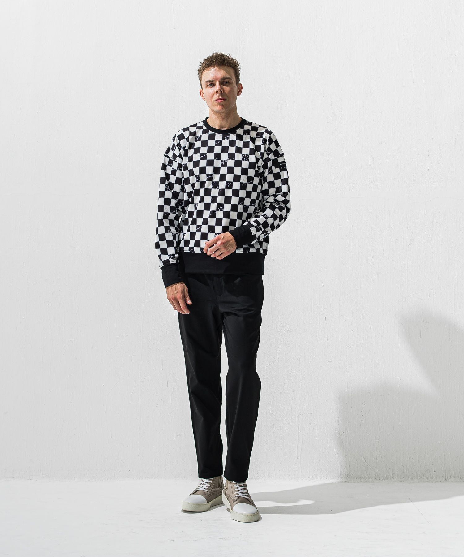 checker back fleece trainer