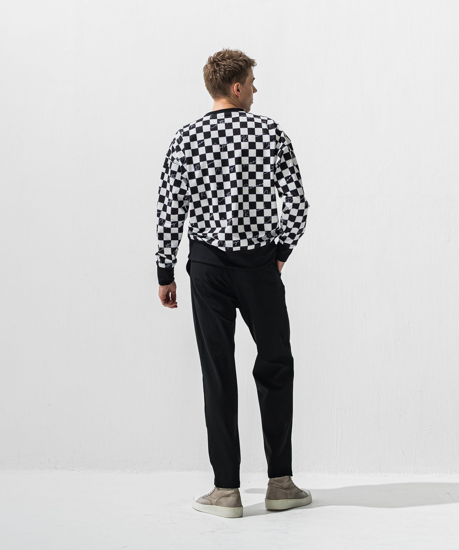 checker back fleece trainer