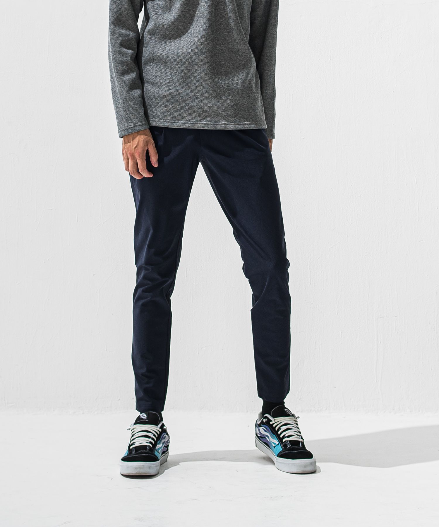 CHRIS　EASY HEAT TUCK PANTS