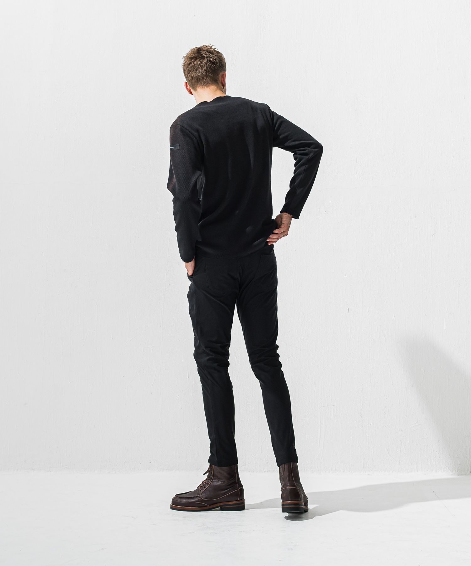 CHRIS　EASY HEAT TUCK PANTS
