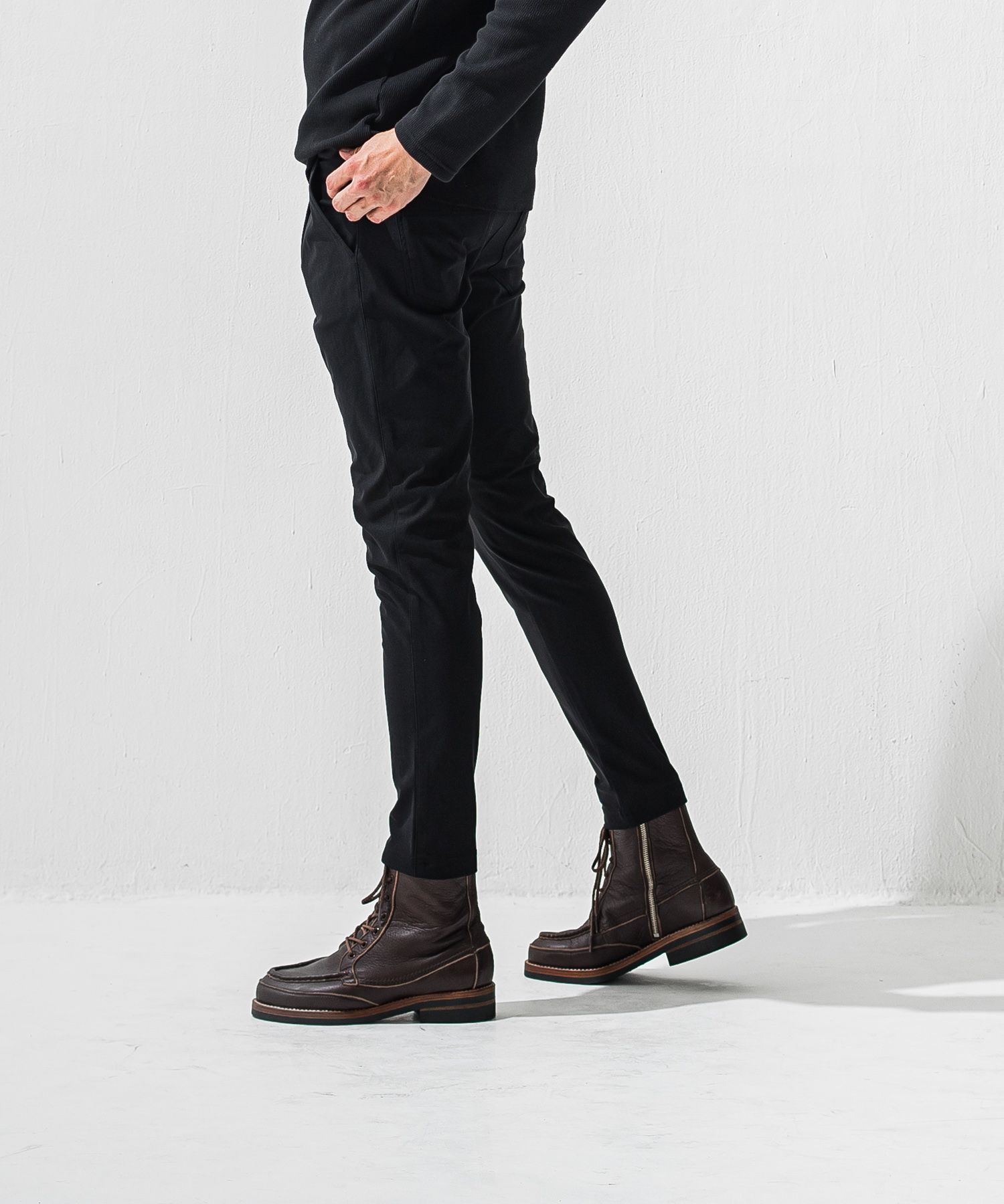 CHRIS　EASY HEAT TUCK PANTS
