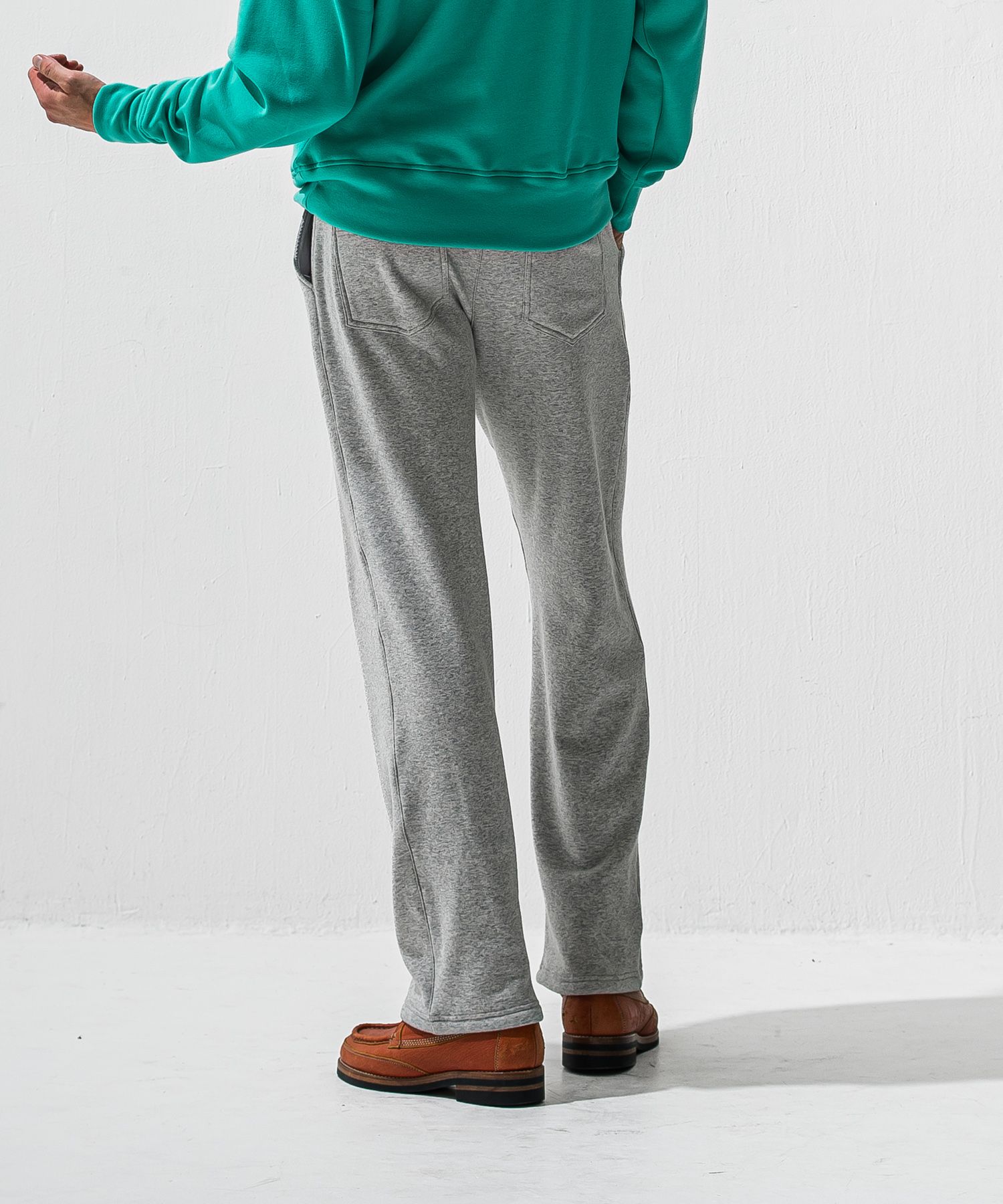   velours fleece　WIDE TUCK PANTS