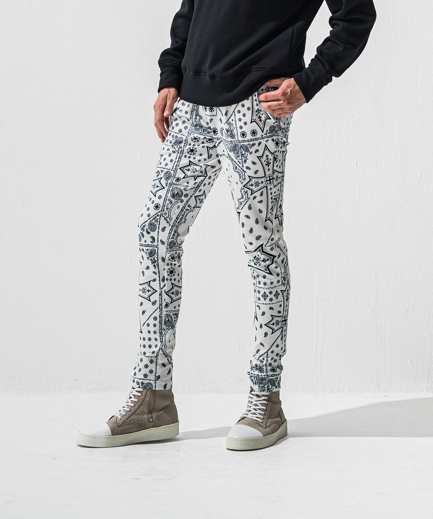CHRIS　EASY　 TUCK PANTS