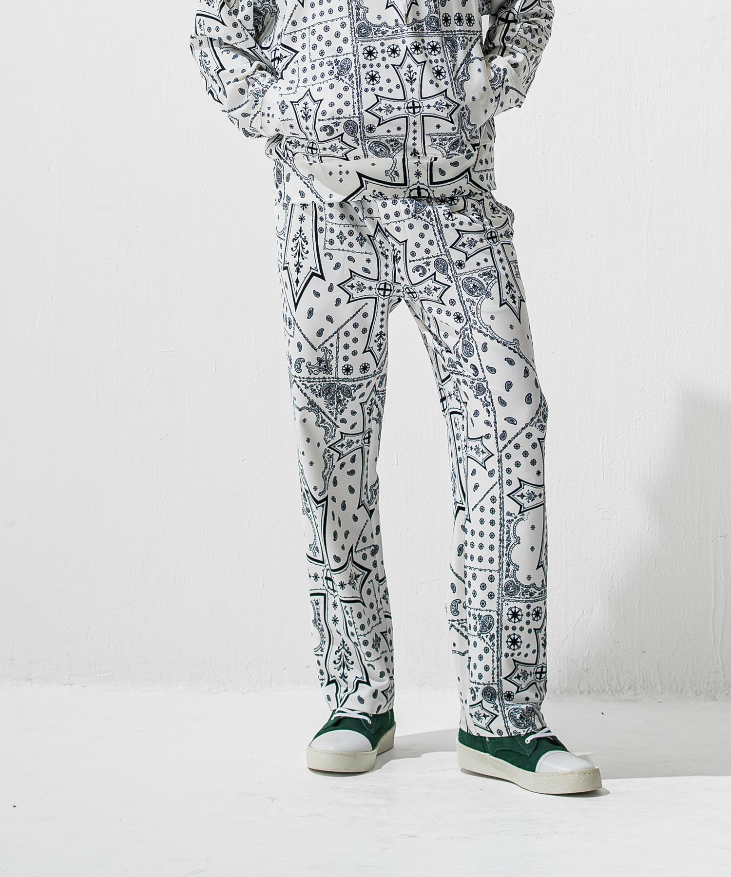 CHRIS　EASY  WIDE TUCK PANTS