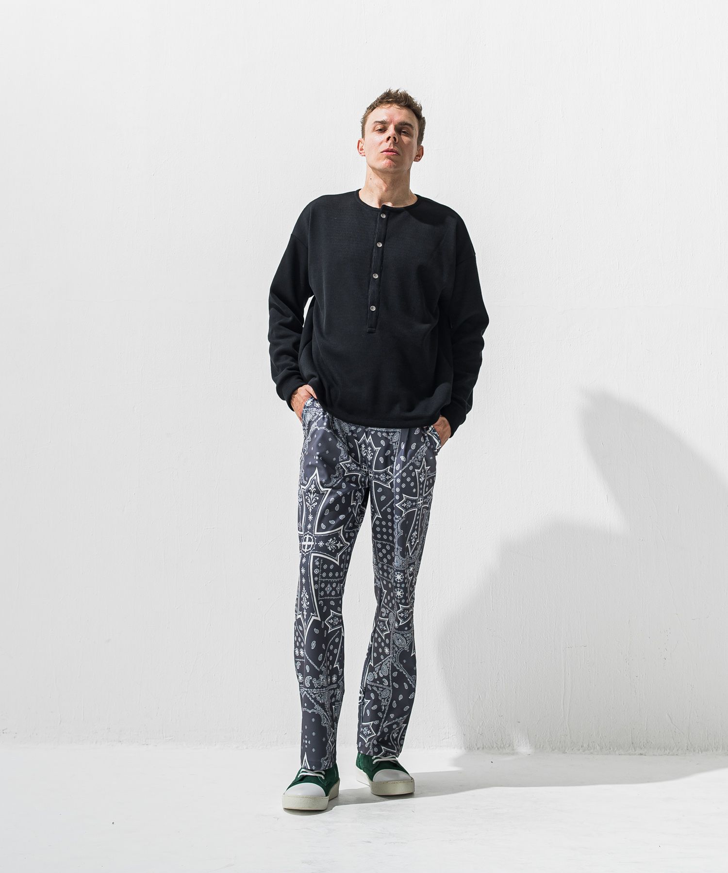 CHRIS　EASY  WIDE TUCK PANTS