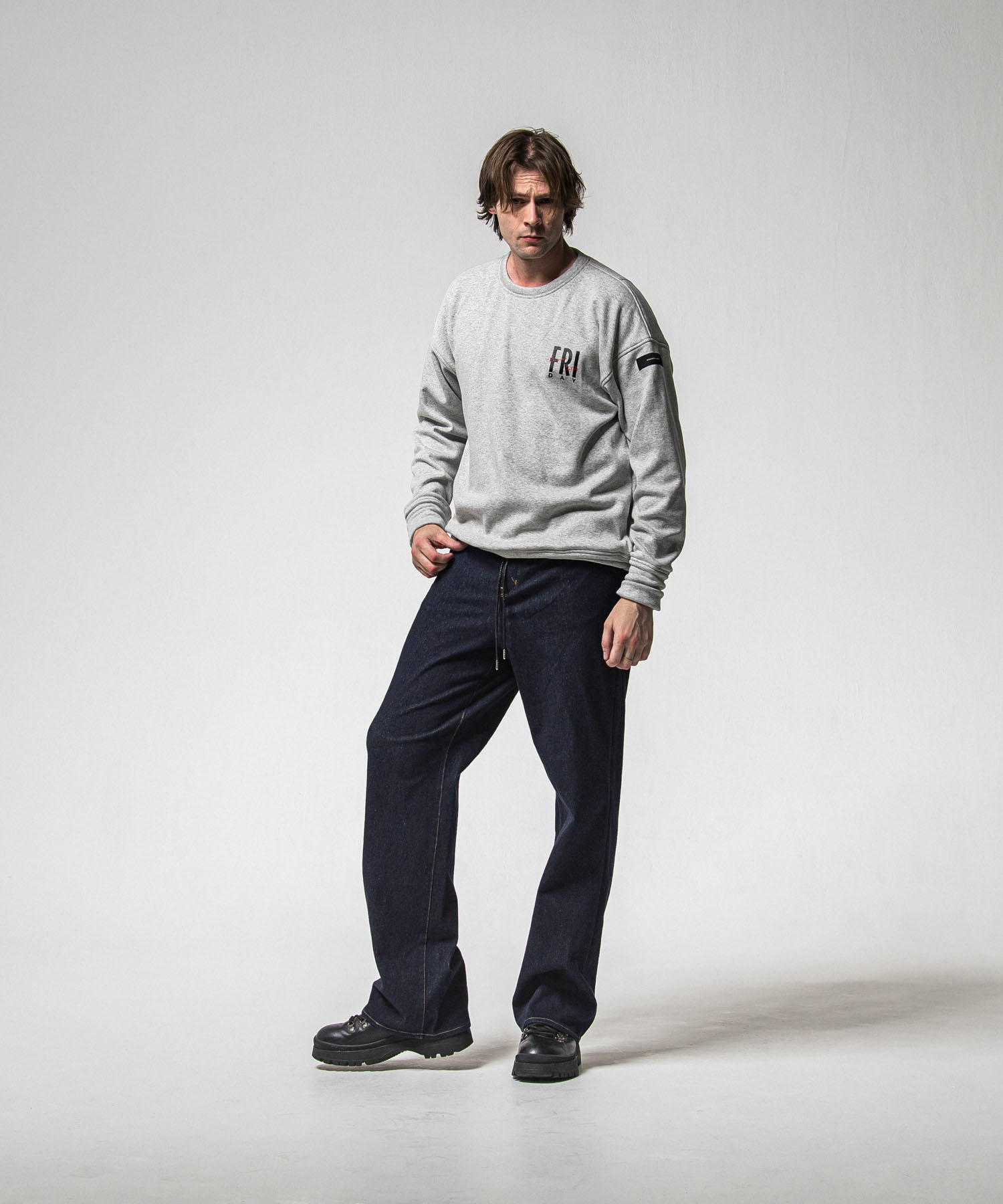 FRAIDAY standard logo  velours fleece trainer