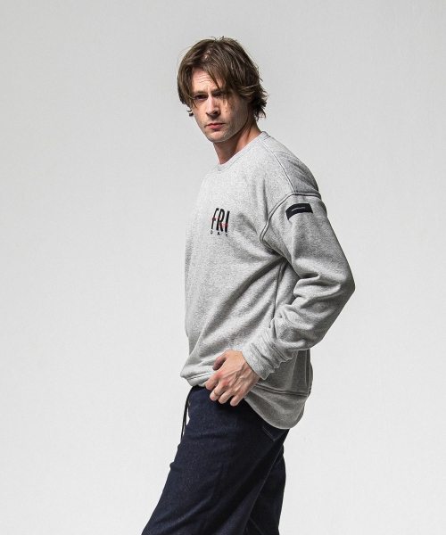 FRAIDAY standard logo  velours fleece trainer