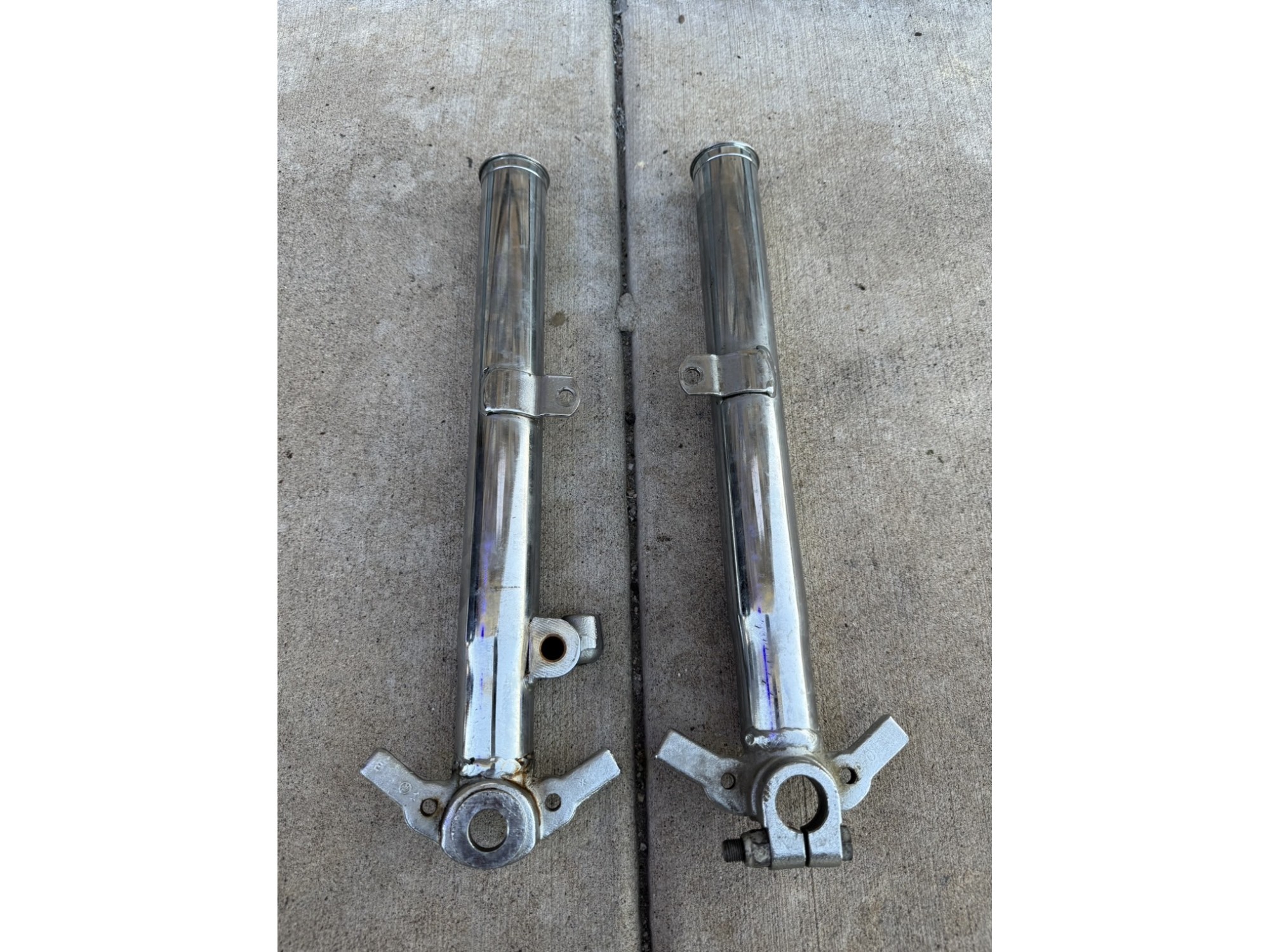 33.4mmフロントフォークアウターチューブ