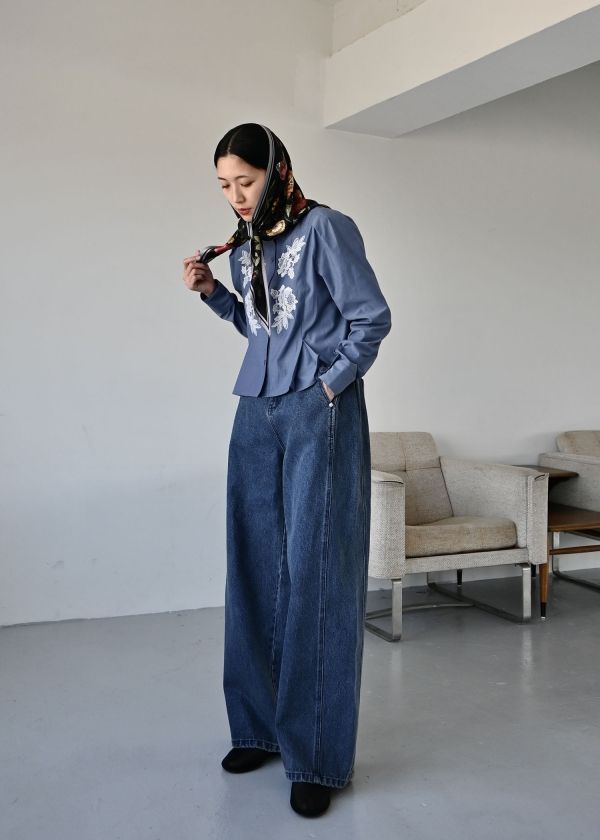 パンツ WILLFULLY loose side tuck denim PT WILLFULLY official web store（ウィルフリーコウシキツウハン