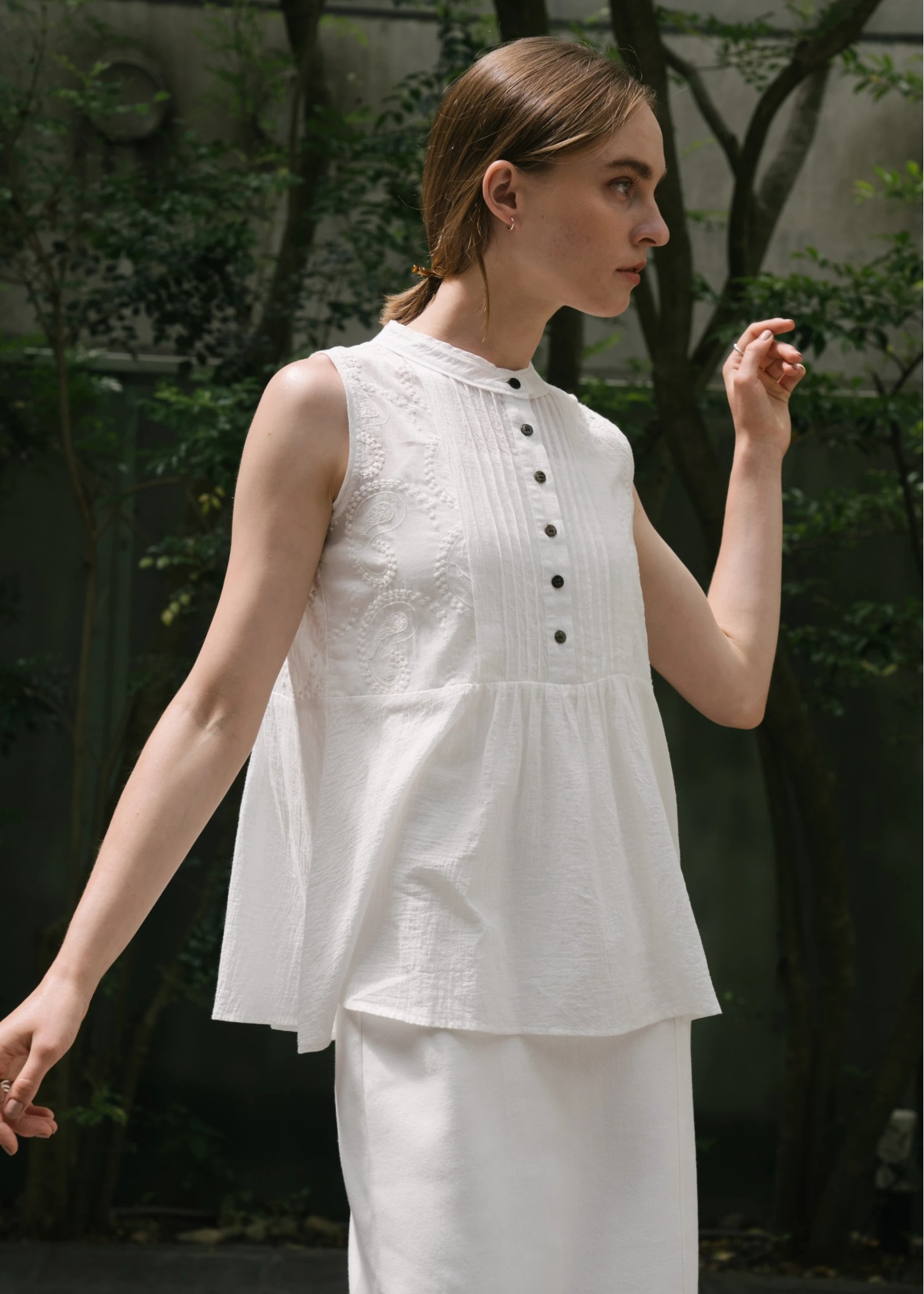 paisley embroidery french BL