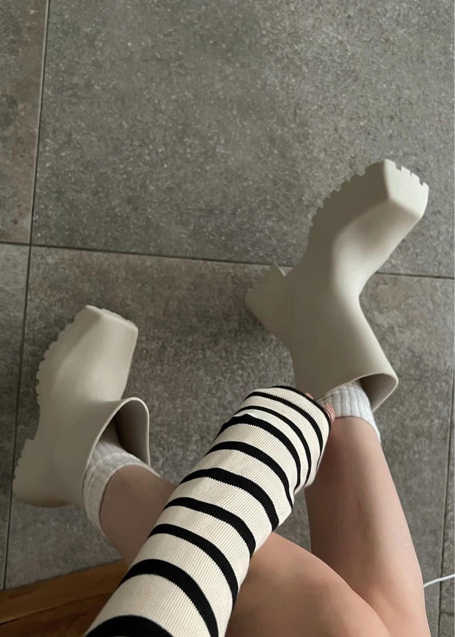 square toe mat rain boots