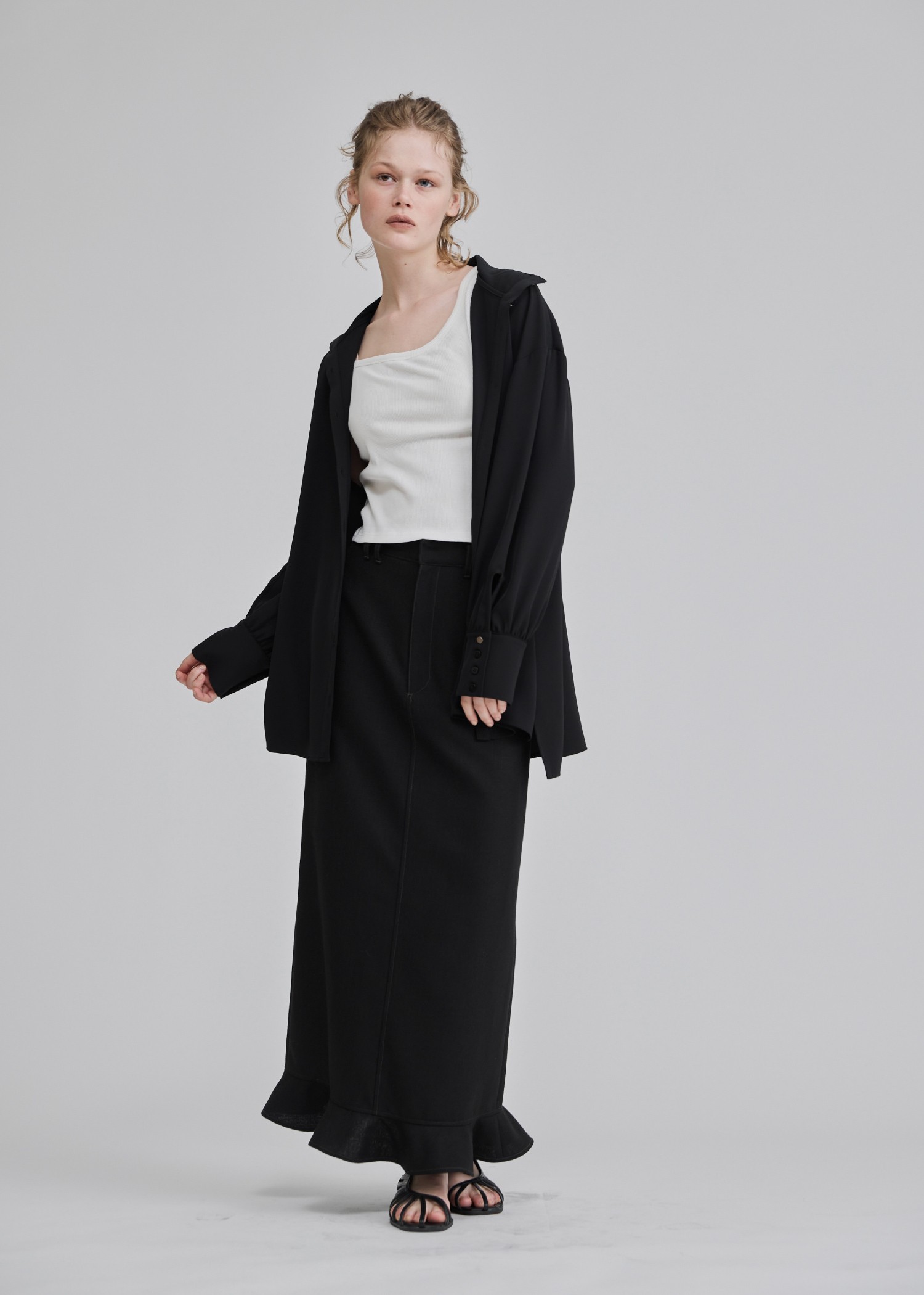 stand collar distorted shape silver button SH