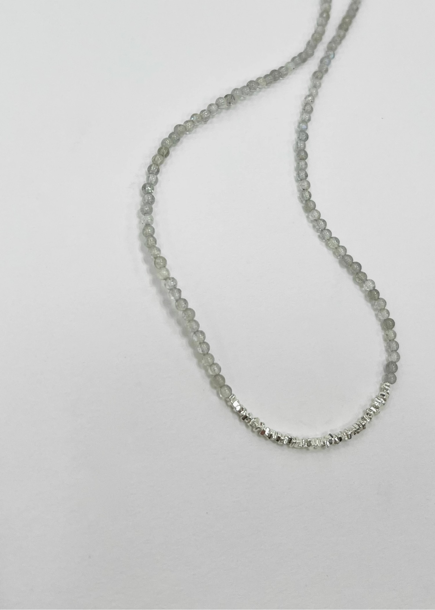 beads short necklace