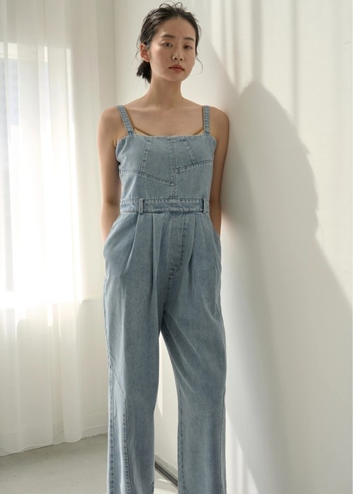 ウイルフリー willfully モテコンビネゾン オールインワン 2023 WILLFULLY official web store（ウィルフリーコウシキツウハン