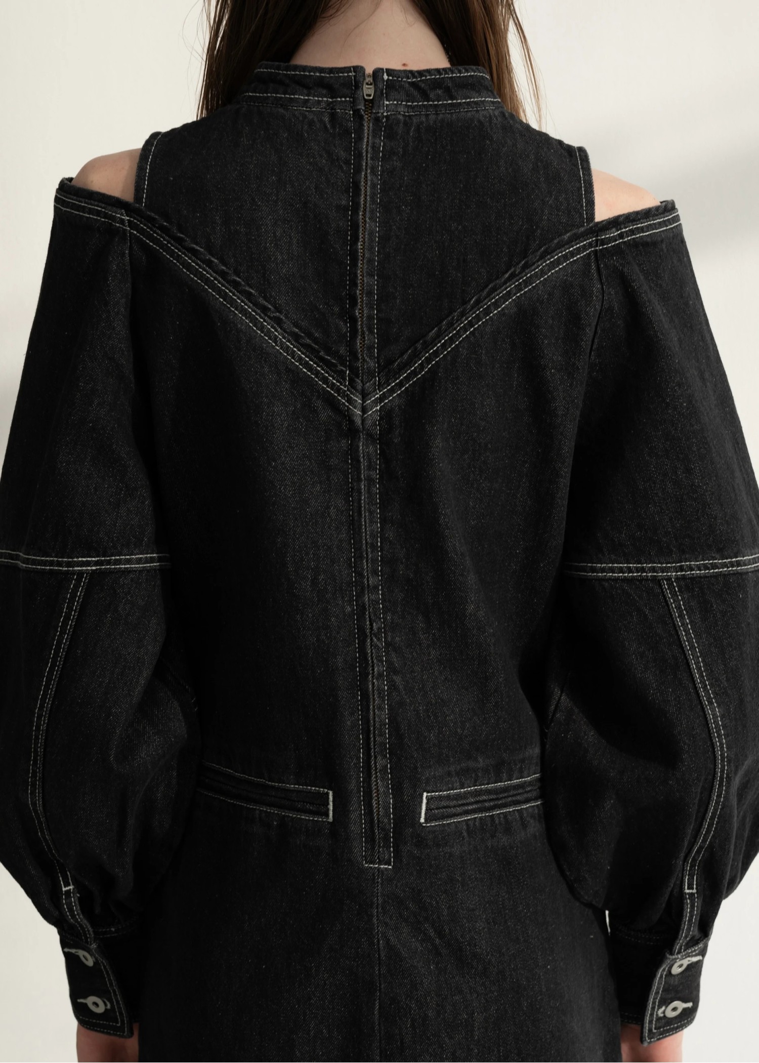 willfully v neck layered like denim OP