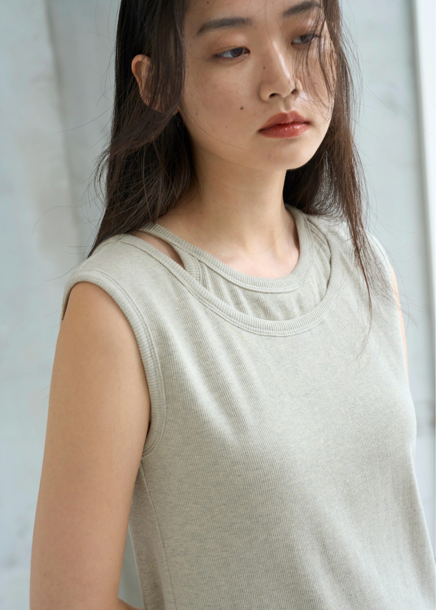 open shoulder layered like rib OP