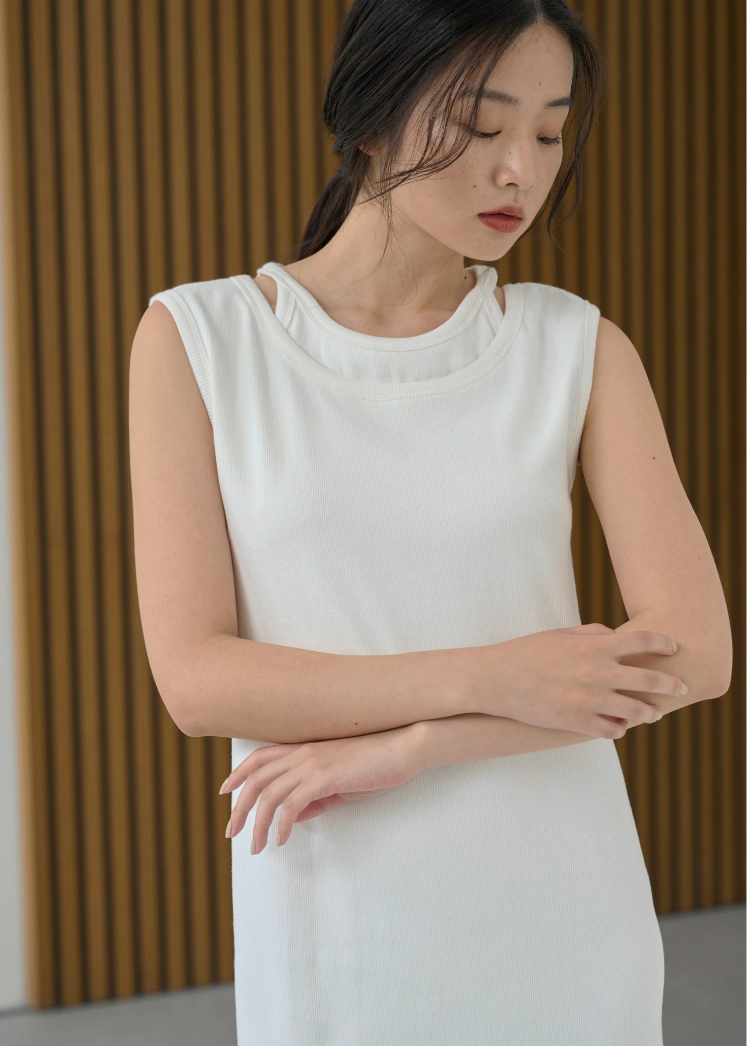 open shoulder layered like rib OP